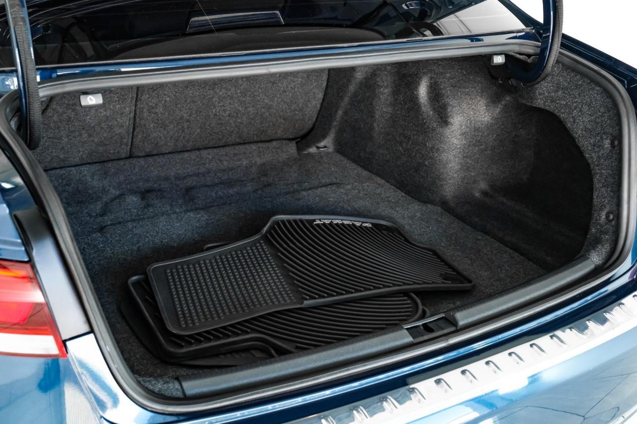 2021 Volkswagen Passat 2.0T SE BLIND SPOT FRONT ASSIST LANE ASSIST SUNROOF LEATHERETTE HEATED SEATS REAR CAMERA Carrollton TX