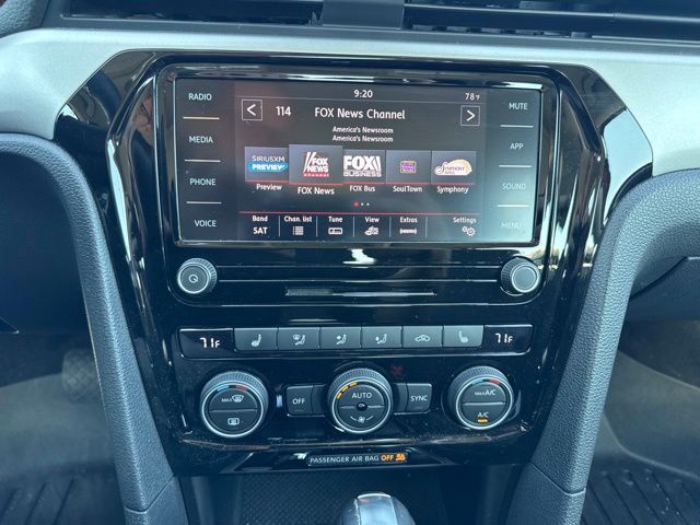 2021 Volkswagen Passat 2.0T SE Random Lake WI