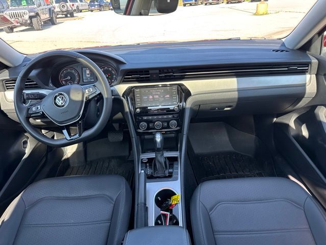 2021 Volkswagen Passat 2.0T SE Random Lake WI