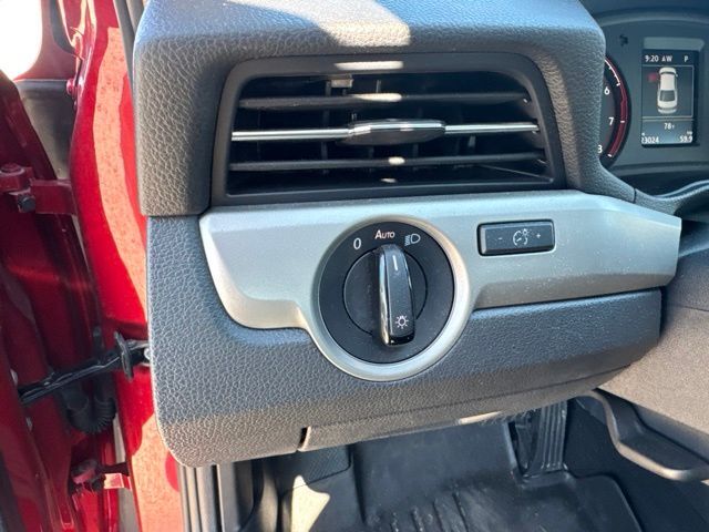 2021 Volkswagen Passat 2.0T SE Random Lake WI
