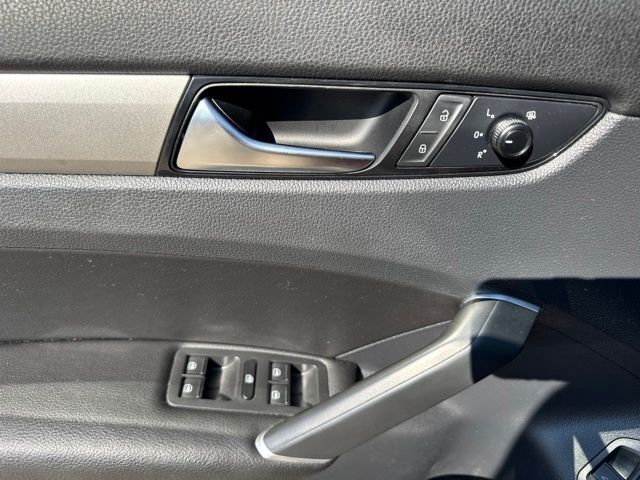 2021 Volkswagen Passat 2.0T SE Random Lake WI
