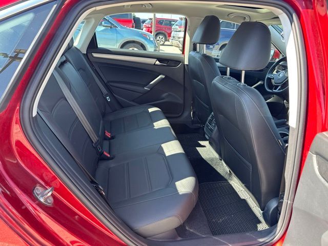 2021 Volkswagen Passat 2.0T SE Random Lake WI