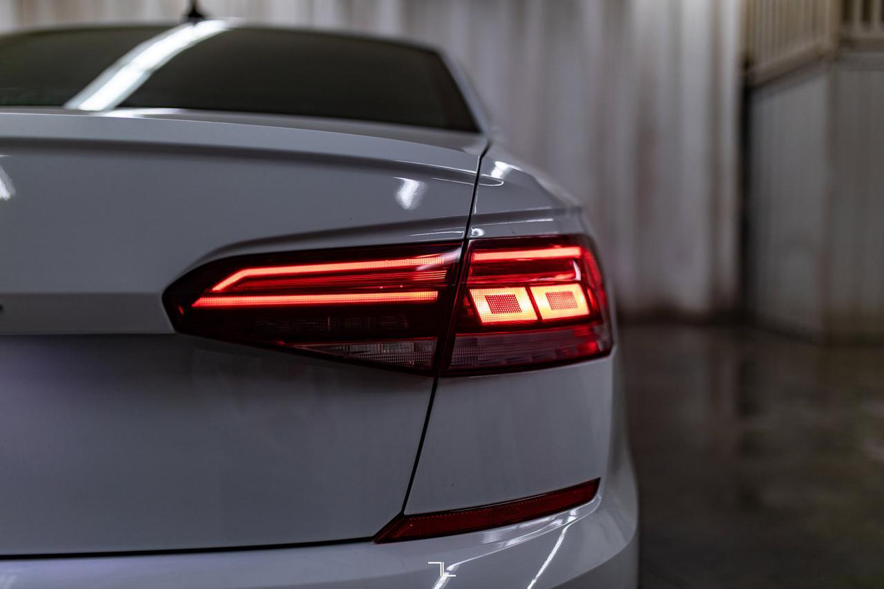 2021 Volkswagen Passat Highline Leather Roof BCam Red Deer AB