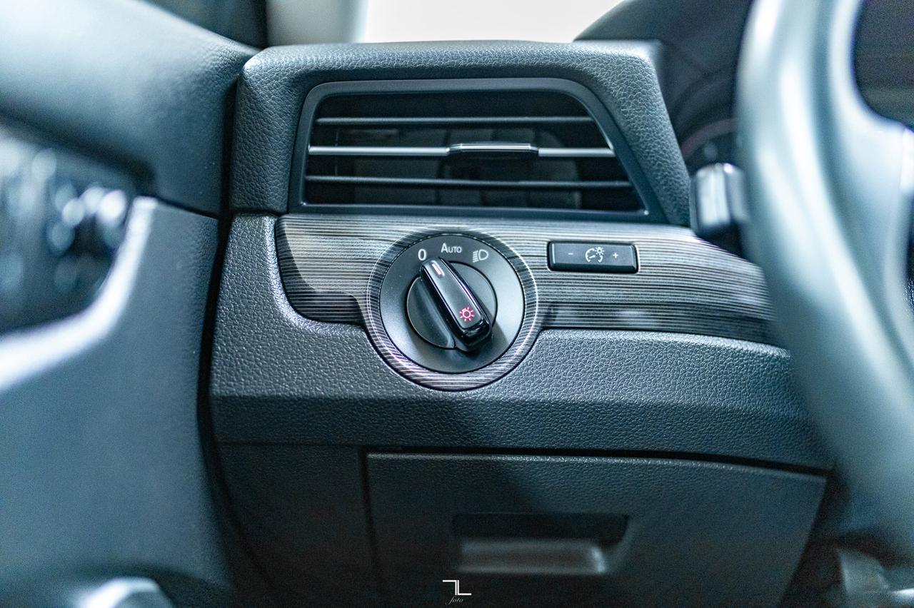 2021 Volkswagen Passat Highline Leather Roof BCam Red Deer AB