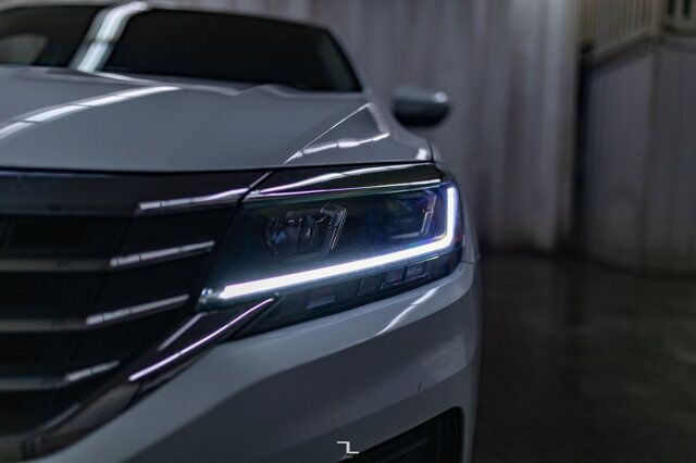 2021 Volkswagen Passat Highline Leather Roof BCam Red Deer AB