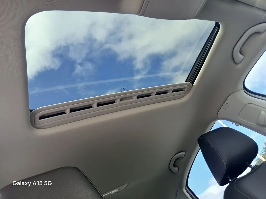 2021 Volkswagen Passat SE photo 14