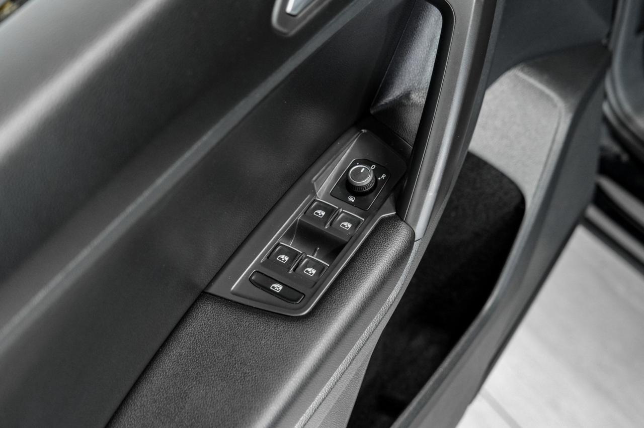 2021 Volkswagen Tiguan 2.0T SE 4MOTION BLIND SPOT ASSIST LEATHER HEATED SEATS REAR CAMERA KEYLESS START Carrollton TX