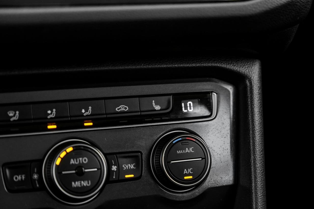 2021 Volkswagen Tiguan 2.0T SE BLIND SPOT ASSIST FRONT ASSIST LEATHER HEATED SEATS REAR Carrollton TX