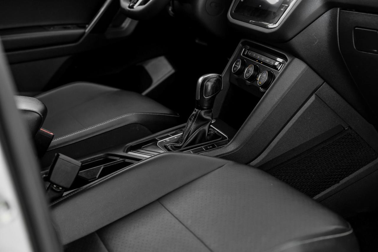 2021 Volkswagen Tiguan 2.0T SE BLIND SPOT ASSIST FRONT ASSIST LEATHER HEATED SEATS REAR Carrollton TX