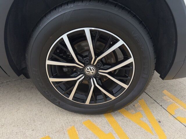 2021 Volkswagen Tiguan 2.0T SE West Burlington IA
