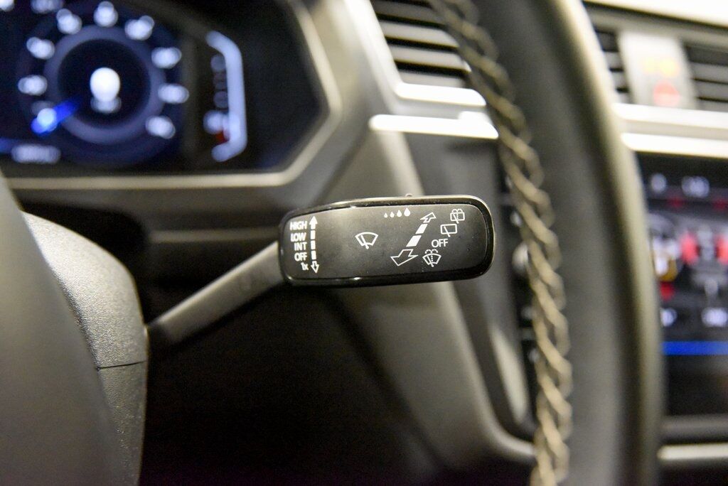 2021 Volkswagen Tiguan 2.0T SEL Akron