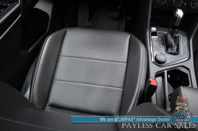 2021 Volkswagen Tiguan SE / AWD / Power & Heated Leather Seats / Adaptive Cruise Control / Lane Departure & Blind Spot Alert / Apple CarPlay & Android Auto / USB Input / Back Up Camera / Alloy Wheels / 27 MPG Anchorage AK