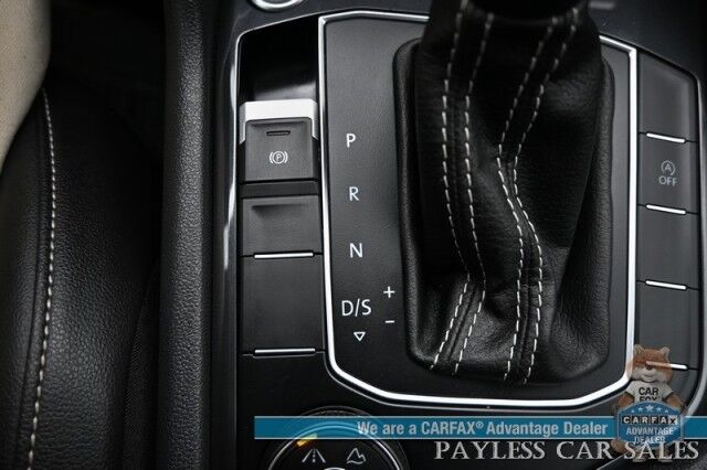 2021 Volkswagen Tiguan SE / AWD / Power & Heated Leather Seats / Adaptive Cruise Control / Lane Departure & Blind Spot Alert / Apple CarPlay & Android Auto / USB Input / Back Up Camera / Alloy Wheels / 27 MPG Anchorage AK