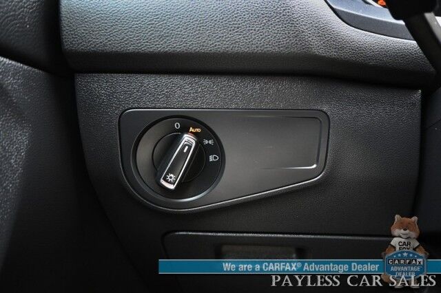 2021 Volkswagen Tiguan SE / AWD / Power & Heated Leather Seats / Adaptive Cruise Control / Lane Departure & Blind Spot Alert / Apple CarPlay & Android Auto / USB Input / Back Up Camera / Alloy Wheels / 27 MPG Anchorage AK