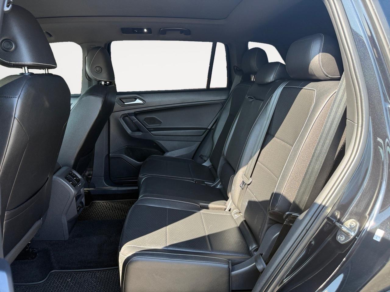 2021 Volkswagen Tiguan SE R-Line Black, HEATED SEATS, BACKUP CAMERA, APPLE CARPLAY/ANDROID AUTO, PANORAMIC SUNROOF, ROOF RACKS, POWER MIRRORS, BLIND SPOT ALERT, AUTO START/STOP, YOUR NEXT RIDE IS HERE - VOLKSWAGEN BUILT FOR EVERY JOURNEY! Norfolk VA