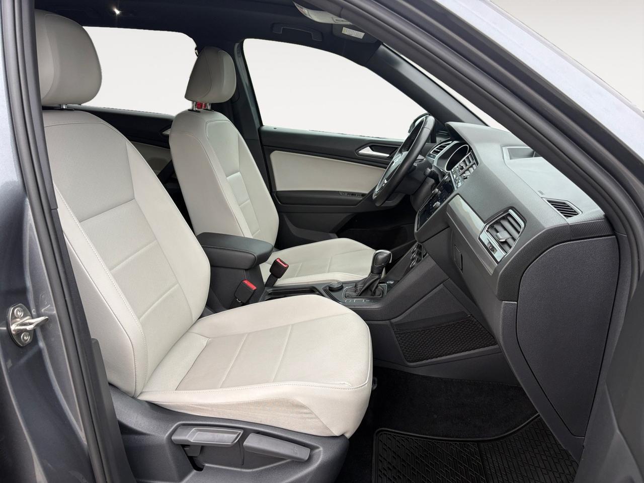 2021 Volkswagen Tiguan SE R-Line Black, SELECT DRIVE MODE, PANORAMIC MOONROOF, WIFI CONNECT, APPLE CARPLAY/ANDROID AUTO, FORWARD COLLISION ALERT, BLIND SPOT ALERT, AUTO START/STOP, HEATED STEERING WHEEL & SEATS, 360 PARKING SENSORS, 1 OWNER, CLEAN CARFAX, TAKE THIS TIGUAN Virginia Beach VA