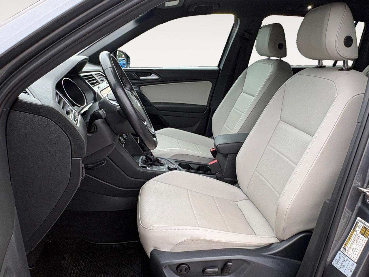 2021 Volkswagen Tiguan SE R-Line Black, SELECT DRIVE MODE, PANORAMIC MOONROOF, WIFI CONNECT, APPLE CARPLAY/ANDROID AUTO, FORWARD COLLISION ALERT, BLIND SPOT ALERT, AUTO START/STOP, HEATED STEERING WHEEL & SEATS, 360 PARKING SENSORS, 1 OWNER, CLEAN CARFAX, TAKE THIS TIGUAN