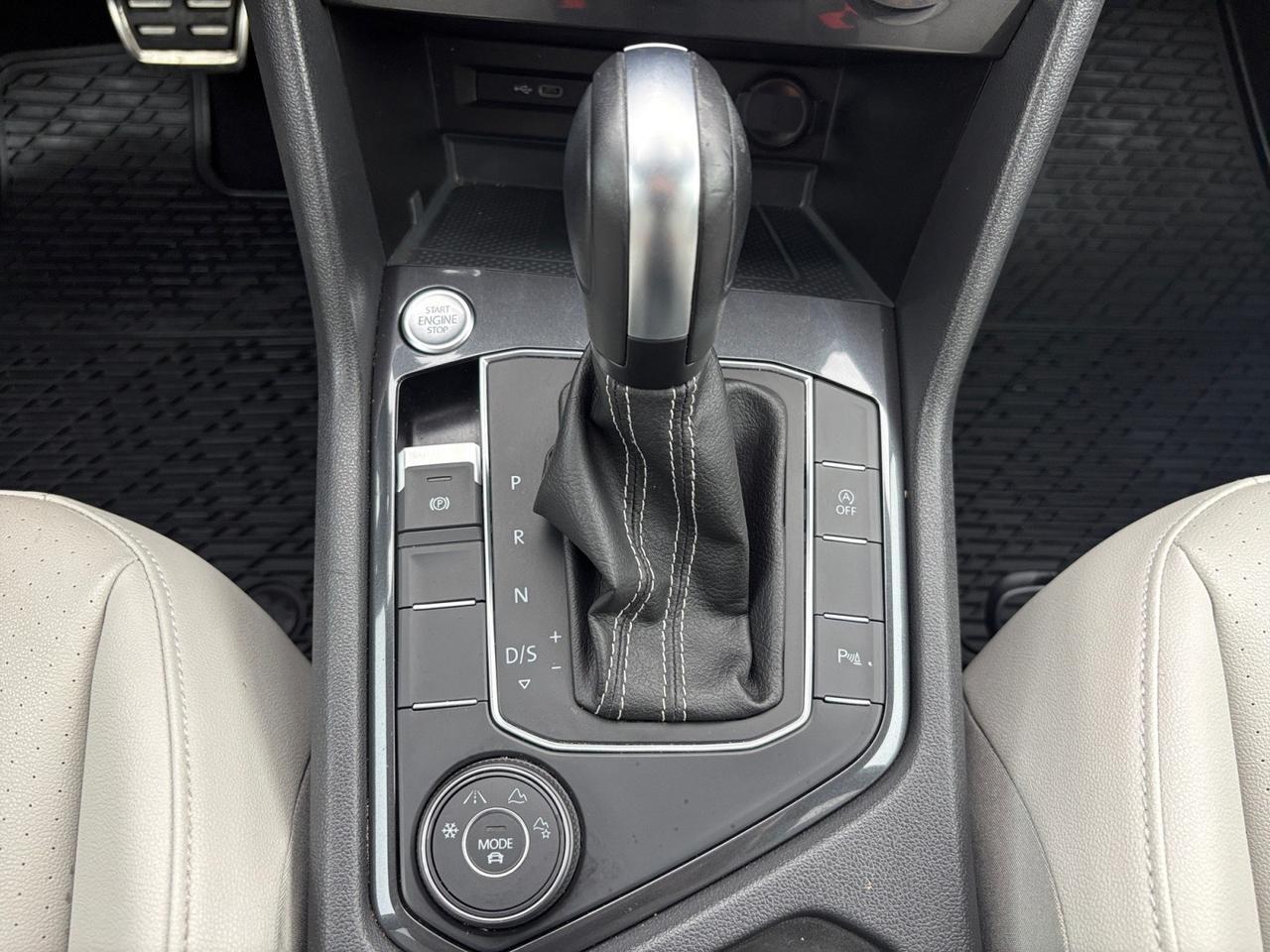 2021 Volkswagen Tiguan SE R-Line Black, SELECT DRIVE MODE, PANORAMIC MOONROOF, WIFI CONNECT, APPLE CARPLAY/ANDROID AUTO, FORWARD COLLISION ALERT, BLIND SPOT ALERT, AUTO START/STOP, HEATED STEERING WHEEL & SEATS, 360 PARKING SENSORS, 1 OWNER, CLEAN CARFAX, TAKE THIS TIGUAN Virginia Beach VA