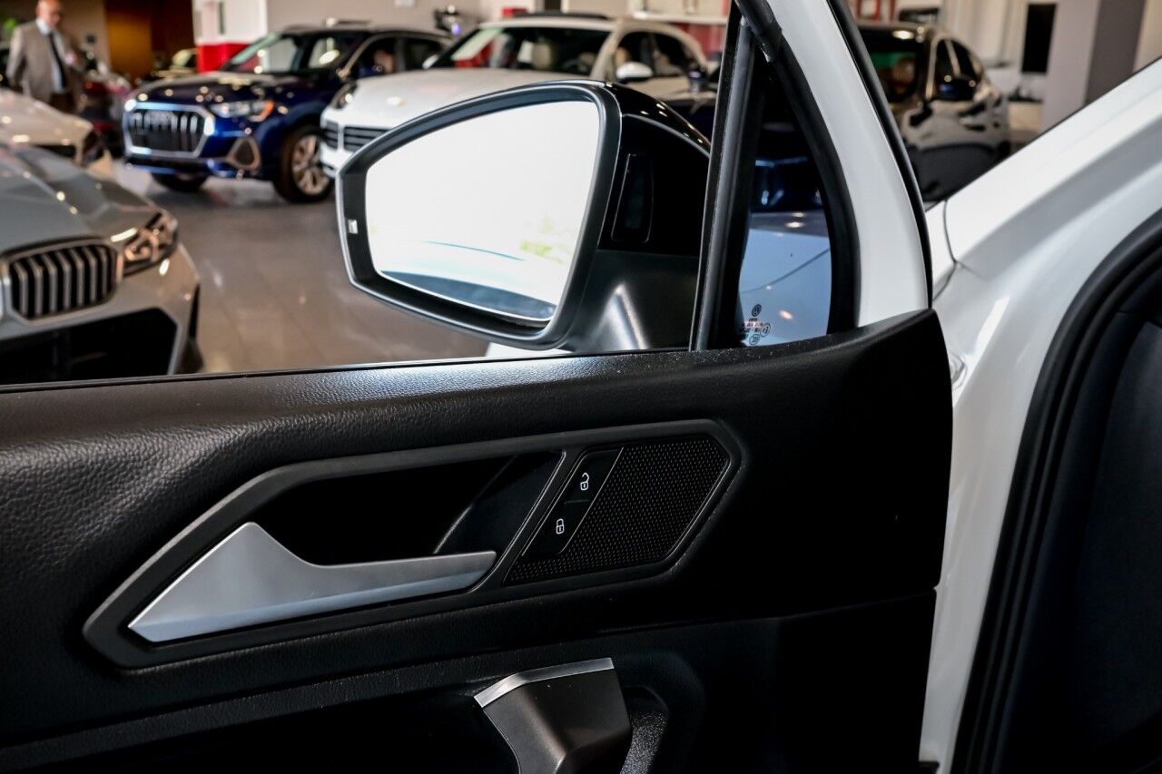 2021 Volkswagen Tiguan SE R-Line Black photo 18
