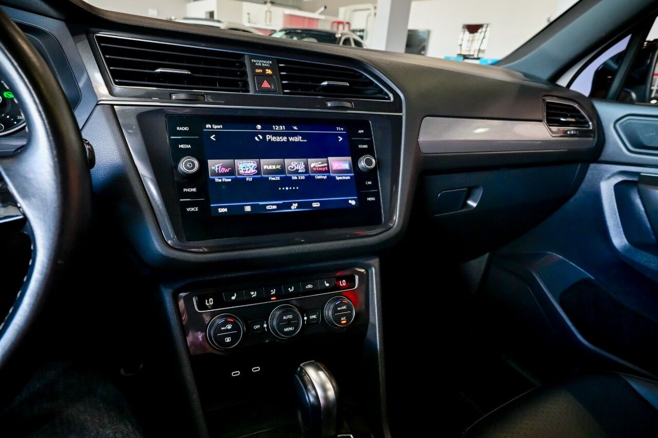 2021 Volkswagen Tiguan SE R-Line Black photo 35