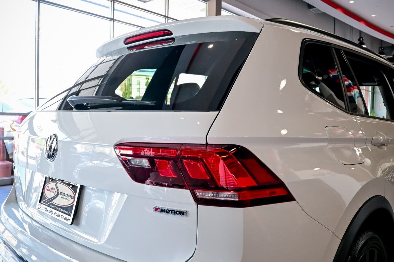 2021 Volkswagen Tiguan SE R-Line Black photo 11