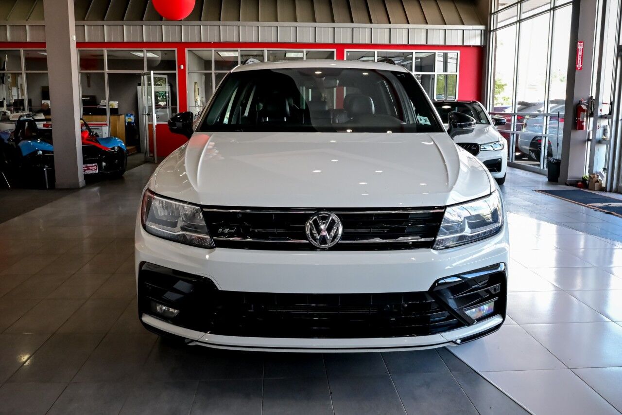 2021 Volkswagen Tiguan SE R-Line Black photo 2