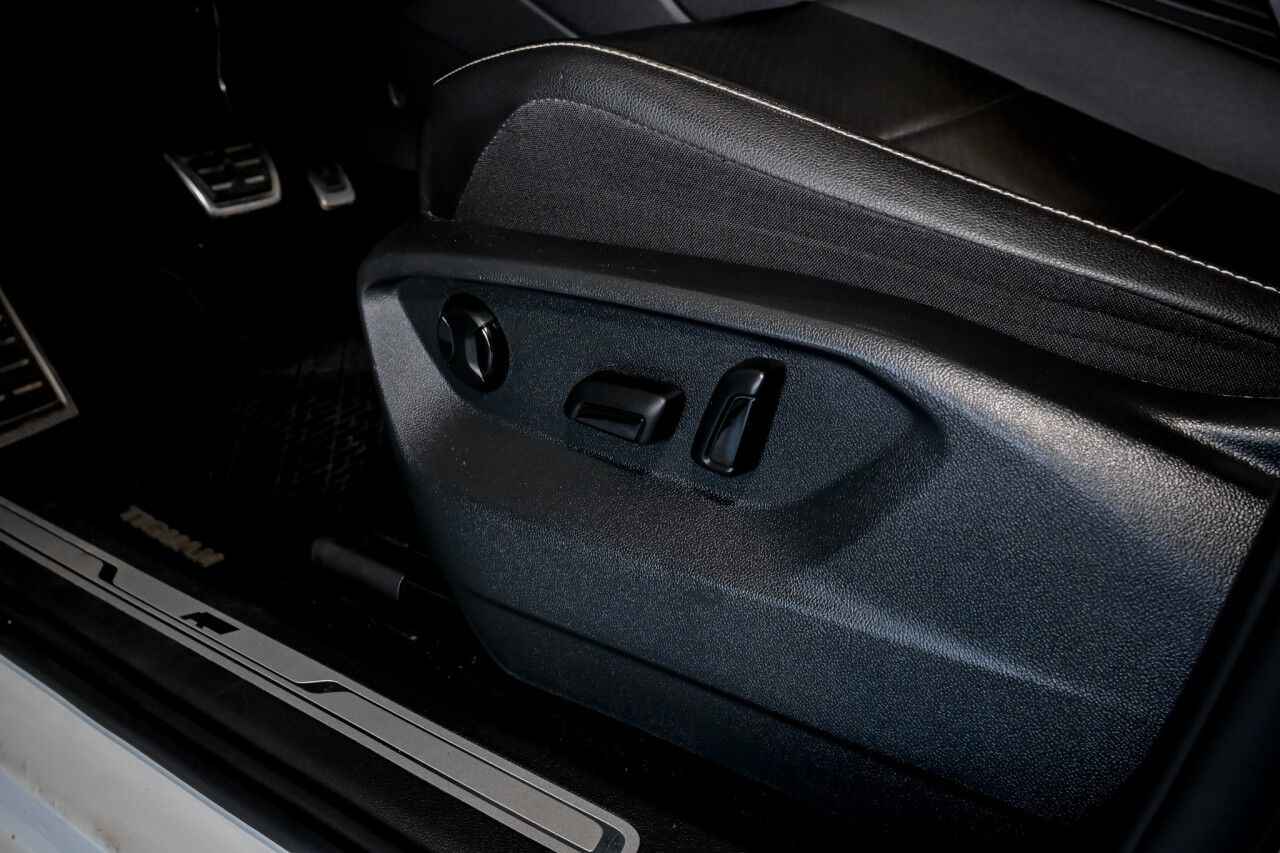 2021 Volkswagen Tiguan SE R-Line Black photo 15