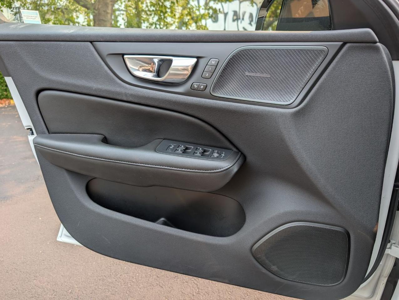 2021 Volvo S60 T5 AWD Momentum | Harman Kardon, Pilot Assist, 360 Cam, Head Up Disp, 4 Heated Seats & Wheel Portland OR