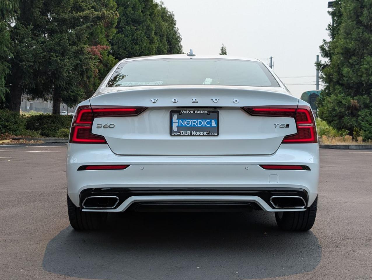 2021 Volvo S60 T5 AWD Momentum | Harman Kardon, Pilot Assist, Climate Pkg, Premium * Portland OR