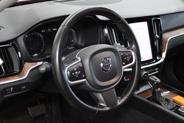 2021 Volvo S60 T5 Momentum Chantilly VA