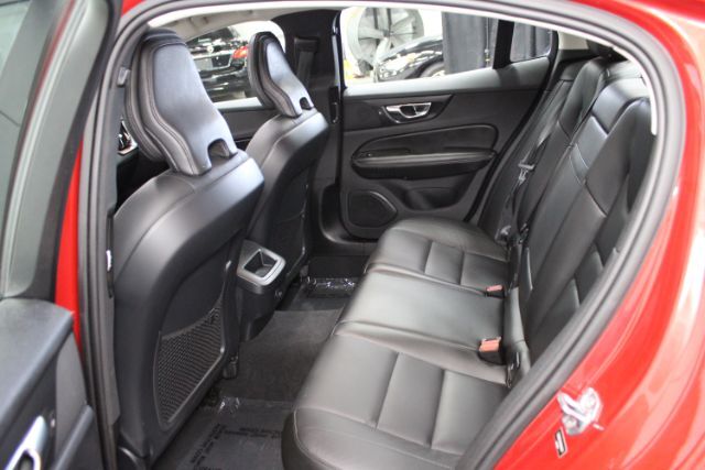 2021 Volvo S60 T5 Momentum Chantilly VA