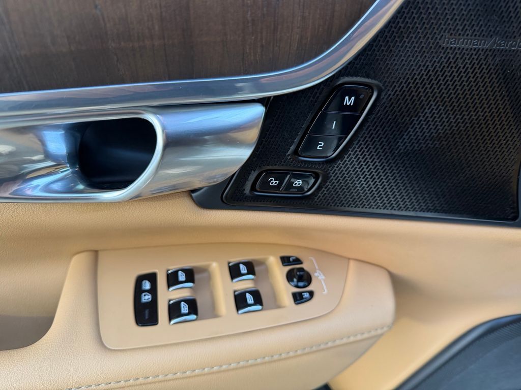 2021 Volvo S90 Recharge Plug-In Hybrid T8 Inscription Hunt Valley MD