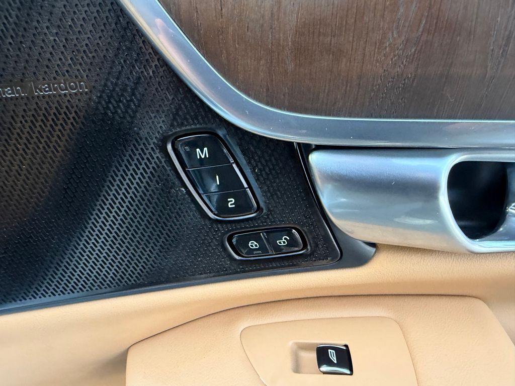 2021 Volvo S90 Recharge Plug-In Hybrid T8 Inscription Hunt Valley MD