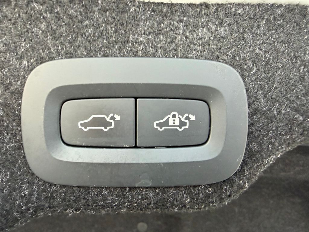 2021 Volvo S90 Recharge Plug-In Hybrid T8 Inscription Hunt Valley MD