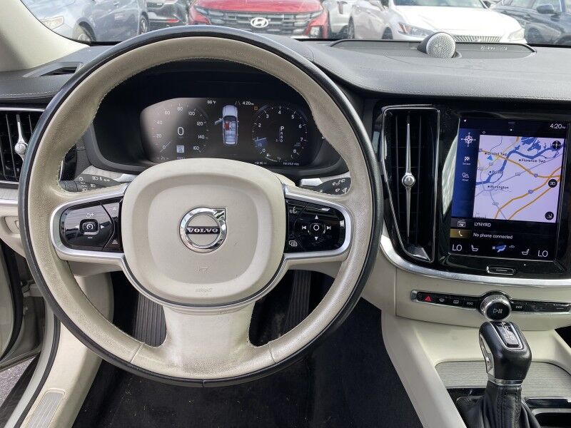 2021 Volvo V60 Cross Country