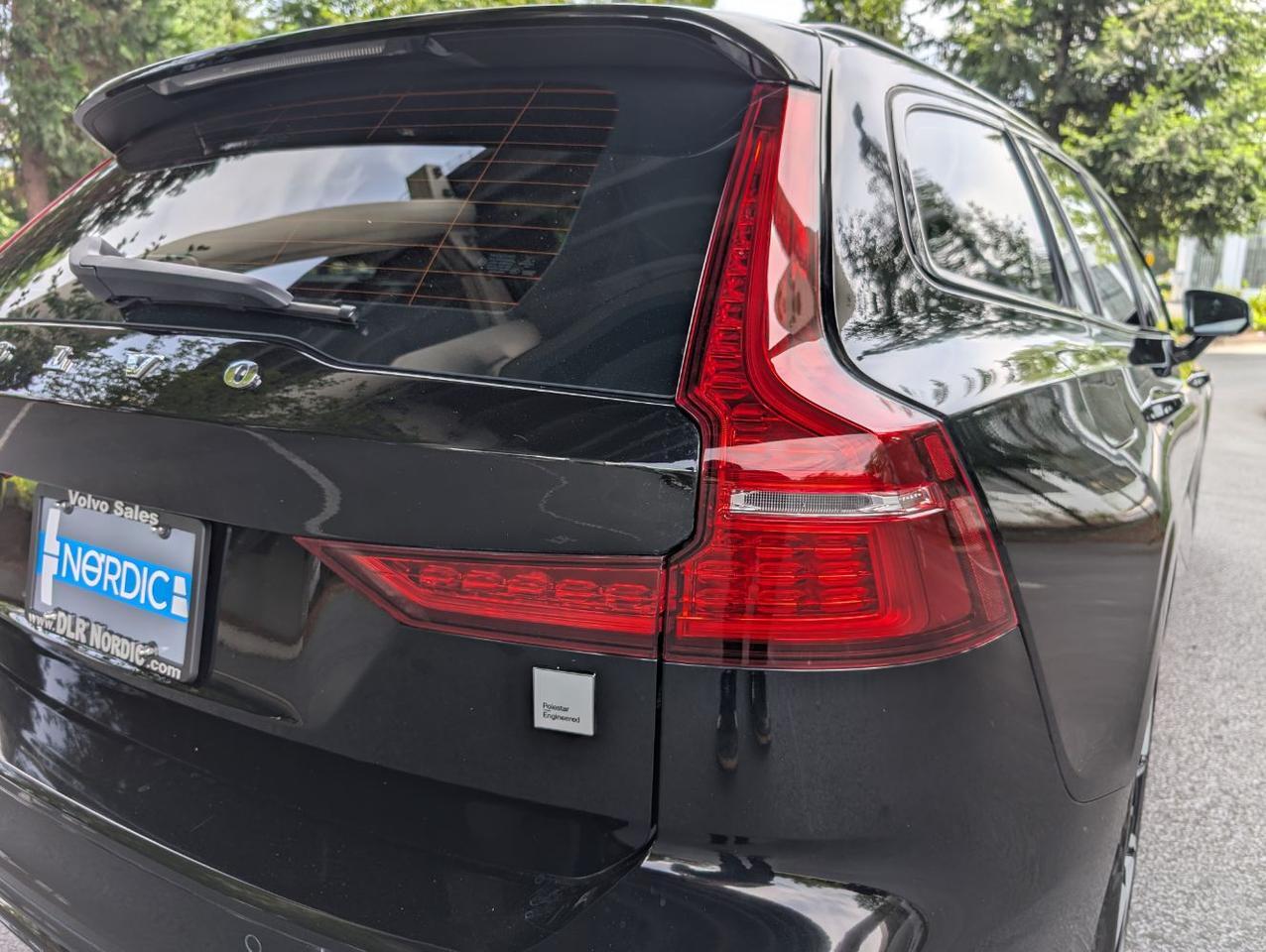 2021 Volvo V60 Recharge T8 AWD Polestar Edition w/Bowers & Wilkins, Pilot Assist, 360 Cam, 4 Heated Seats & Wheel Portland OR