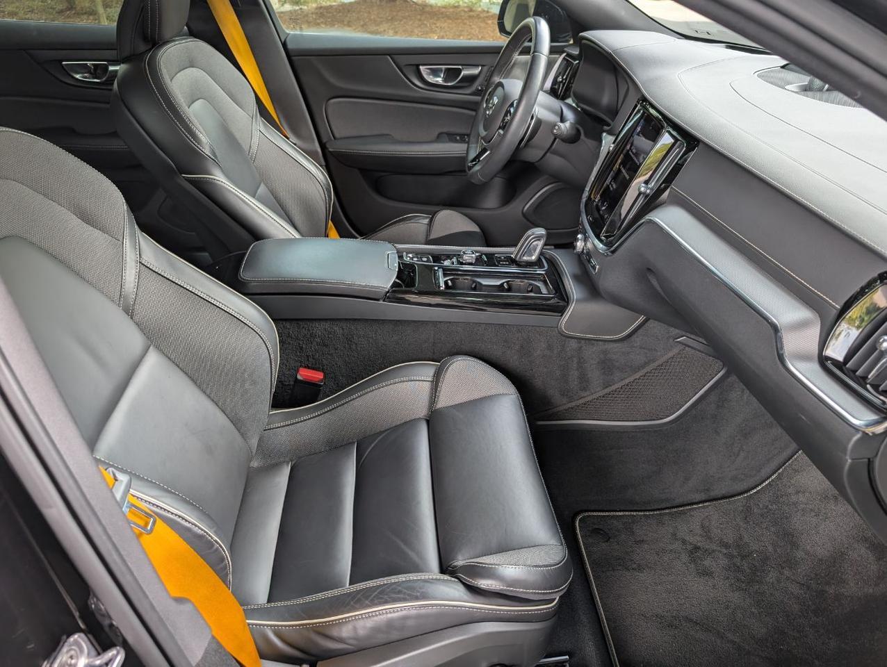 2021 Volvo V60 Recharge T8 AWD Polestar Edition w/Bowers & Wilkins, Pilot Assist, 360 Cam, 4 Heated Seats & Wheel Portland OR