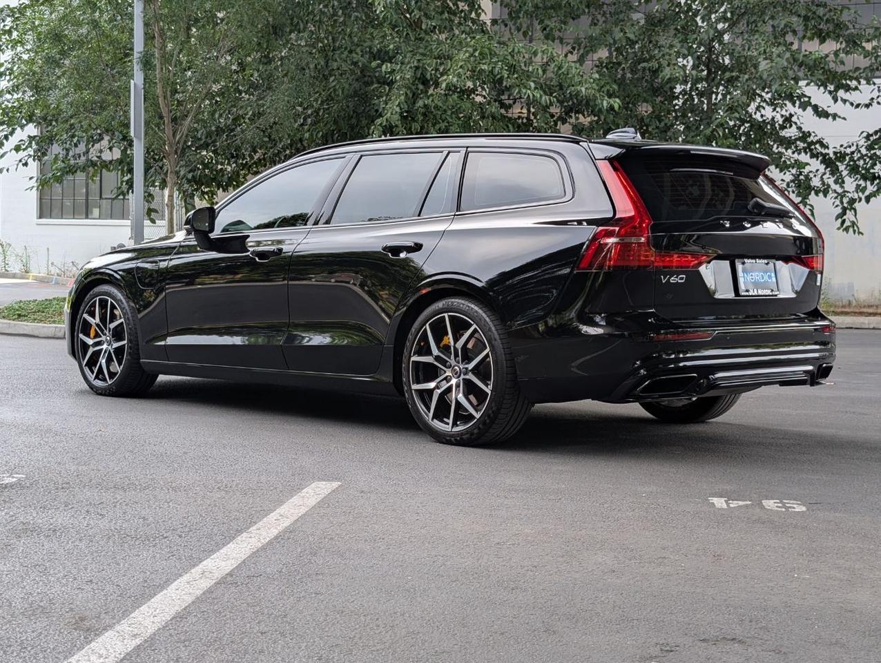 2021 Volvo V60 Recharge T8 AWD Polestar Edition w/Bowers & Wilkins, Pilot Assist, 360 Cam, 4 Heated Seats & Wheel Portland OR
