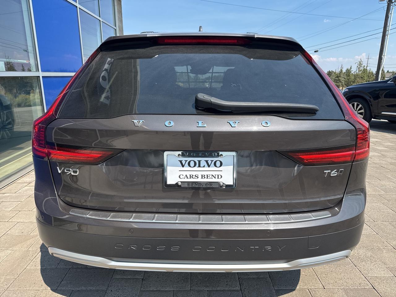 2021 Volvo V90 Cross Country T6 AWD Bend OR