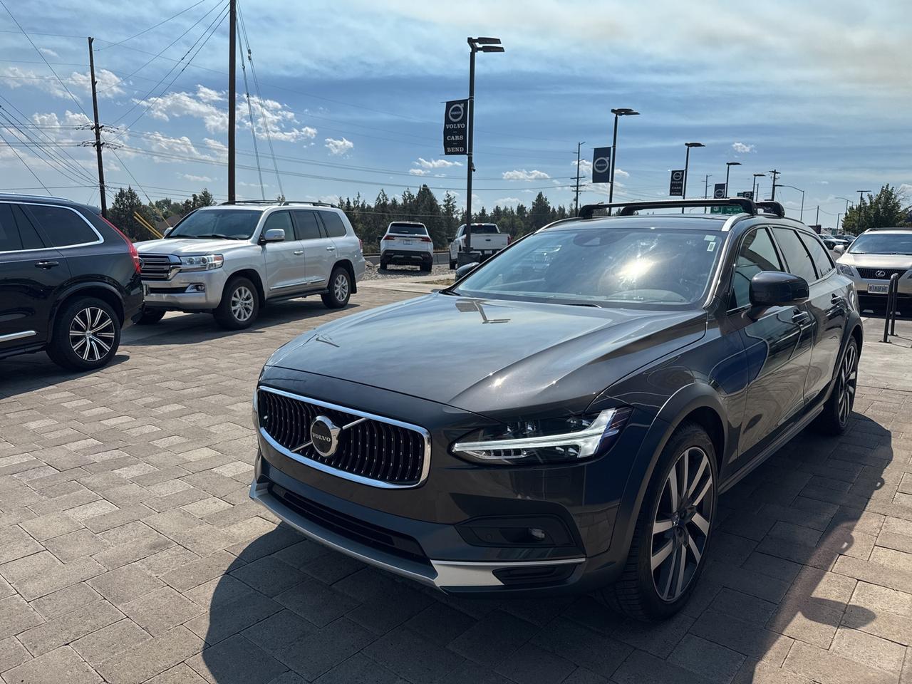 2021 Volvo V90 Cross Country T6 AWD Bend OR