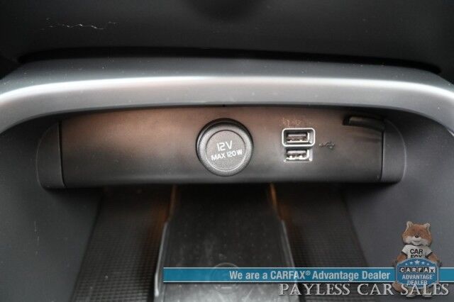 2021 Volvo XC40 Momentum Anchorage AK