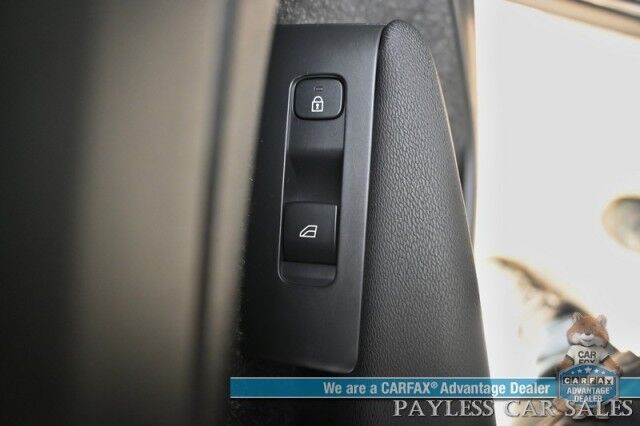 2021 Volvo XC40 Momentum Anchorage AK