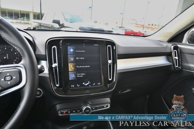 2021 Volvo XC40 Momentum Anchorage AK