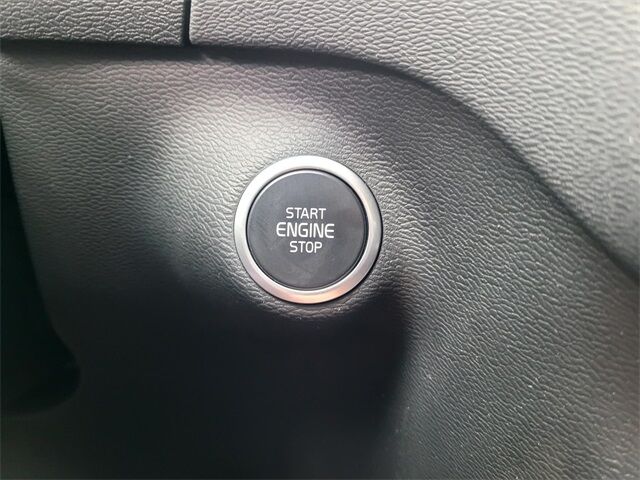 2021 Volvo XC40 Momentum Roseville CA