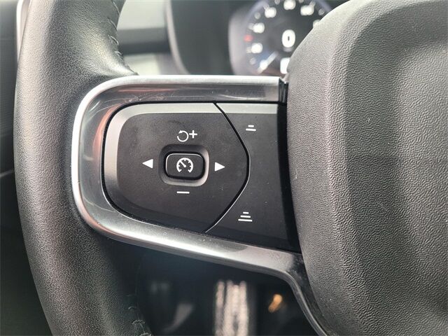 2021 Volvo XC40 Momentum Roseville CA