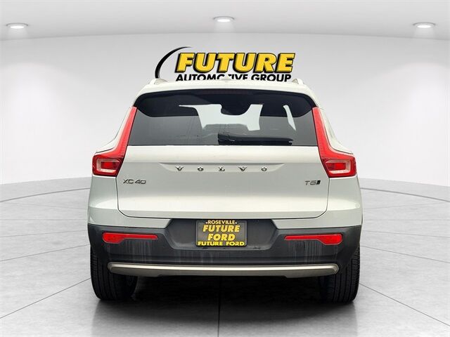 2021 Volvo XC40 Momentum Roseville CA