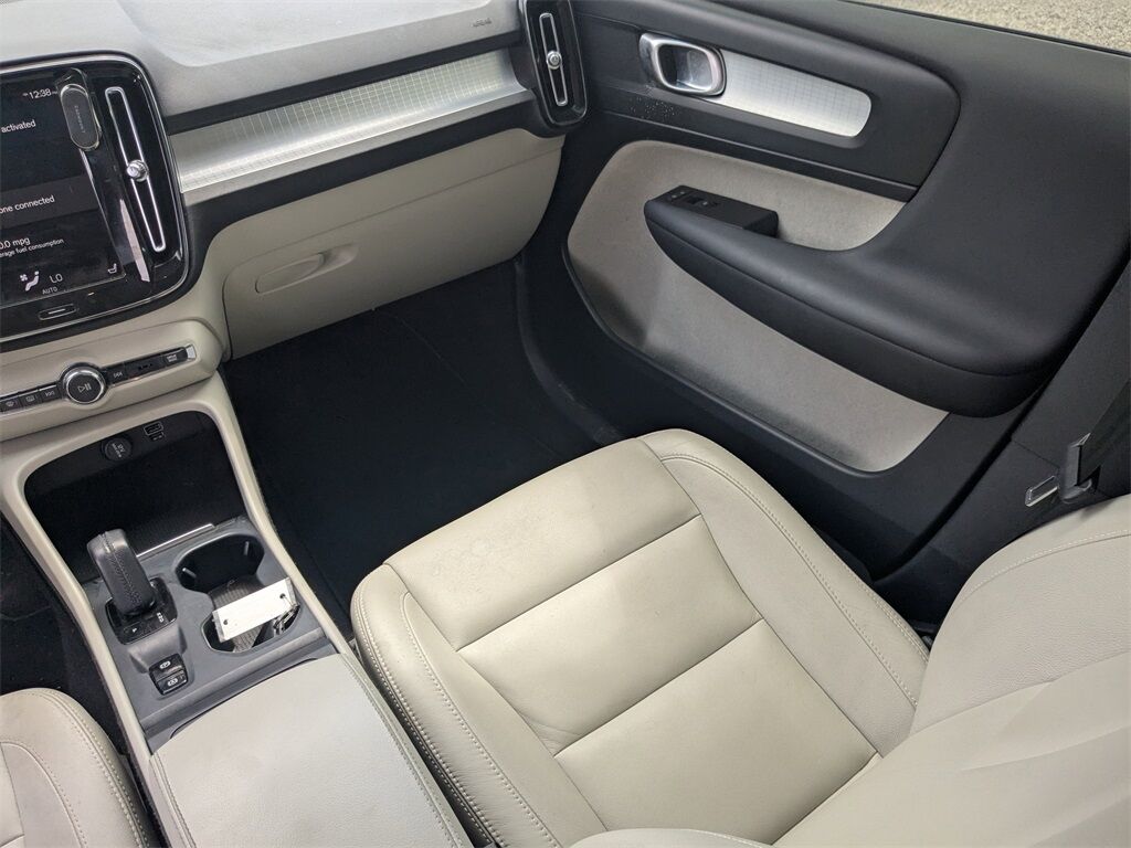2021 Volvo XC40 Momentum Saint Augustine FL