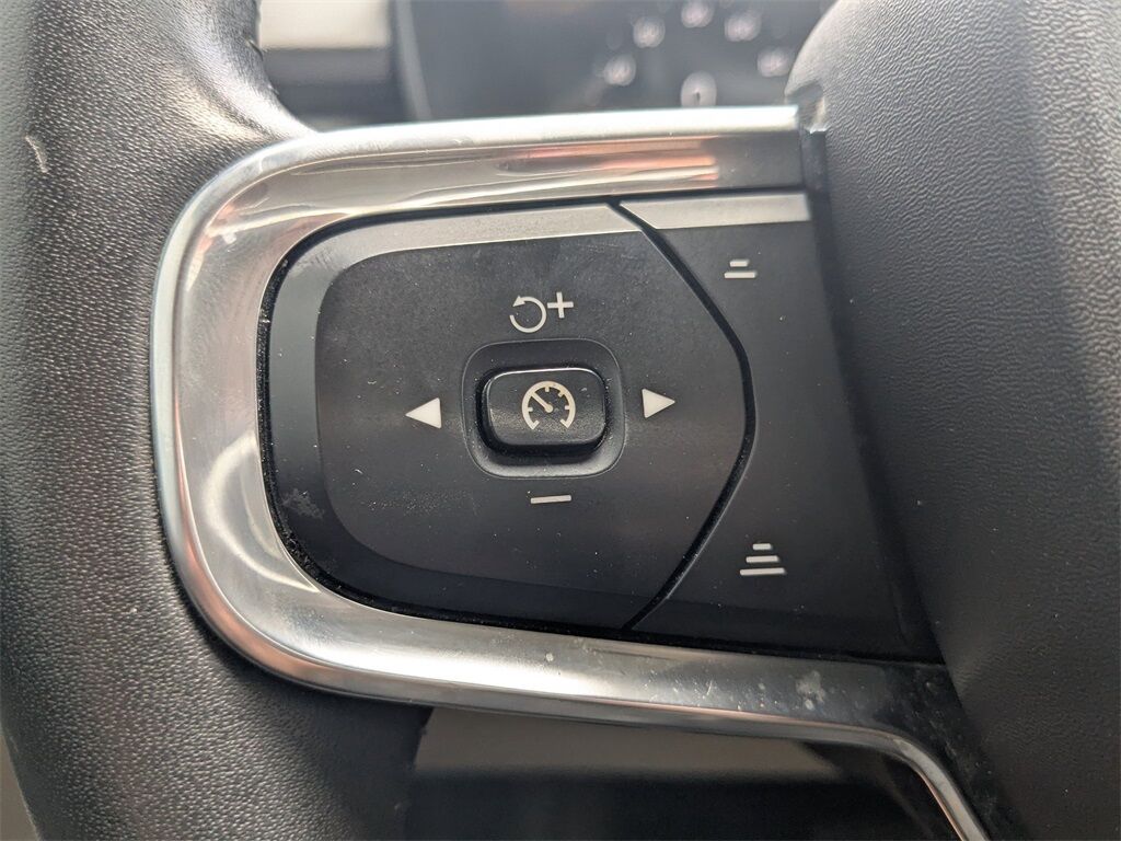 2021 Volvo XC40 Momentum Saint Augustine FL