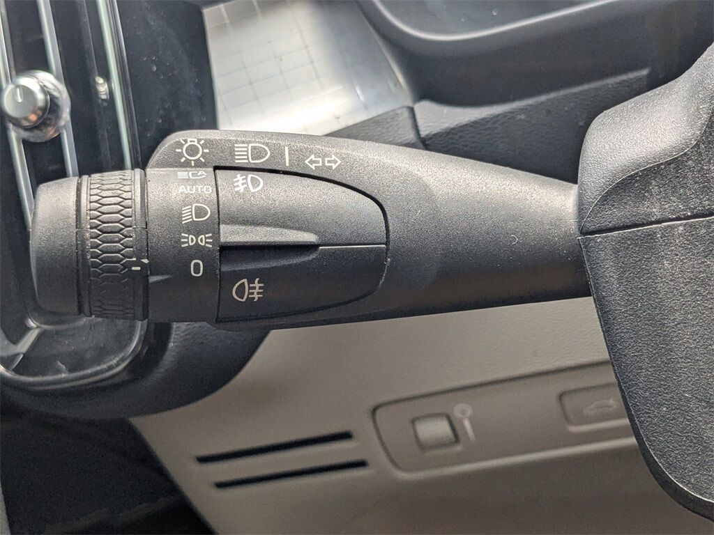 2021 Volvo XC40 Momentum Saint Augustine FL