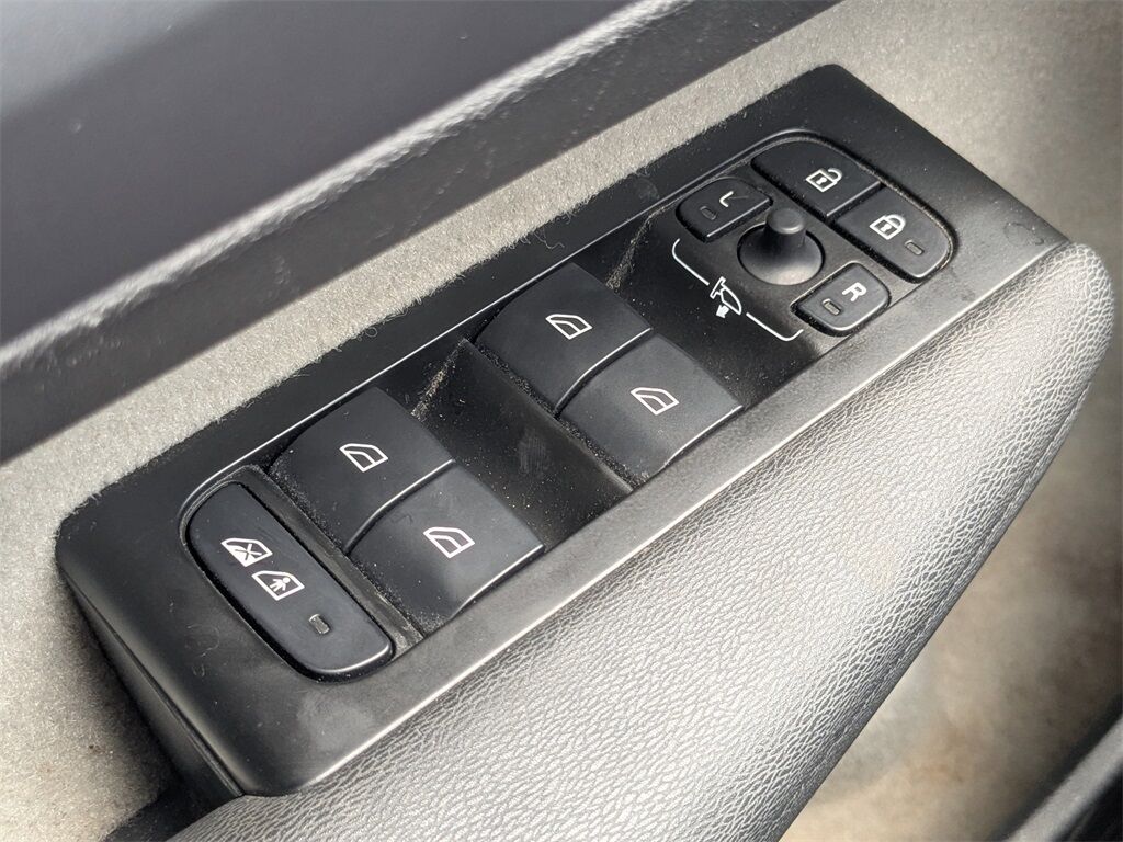 2021 Volvo XC40 Momentum Saint Augustine FL